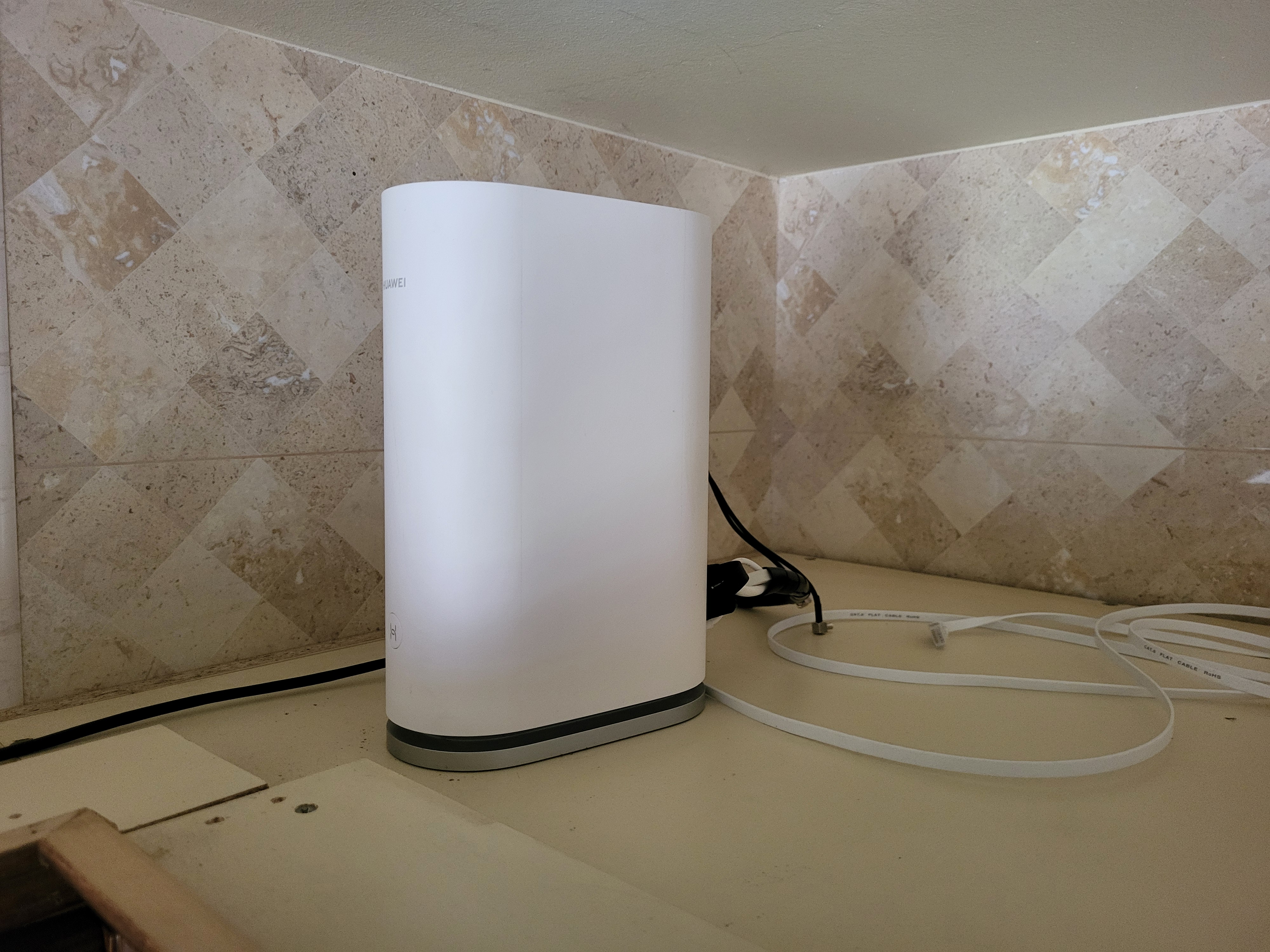 Inside Home Huawei Mesh System