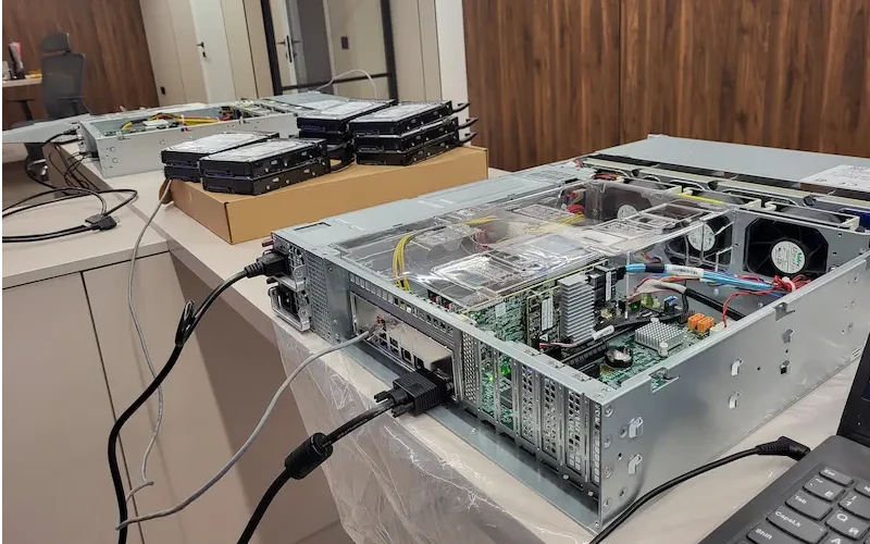 Сервер және виртуализация